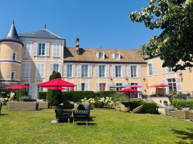 Hotel Saint-Laurent, The Originals Relais Montfort-l'Amaury Exterior photo